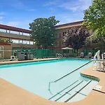 Best Western Plus Orchid Hotel & Suites 
